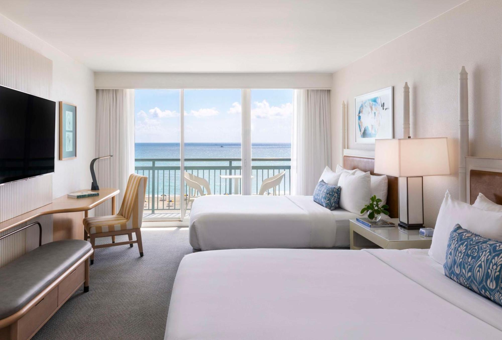 The Singer Oceanfront Resort, Curio Collection By Hilton Riviera Beach Exterior foto